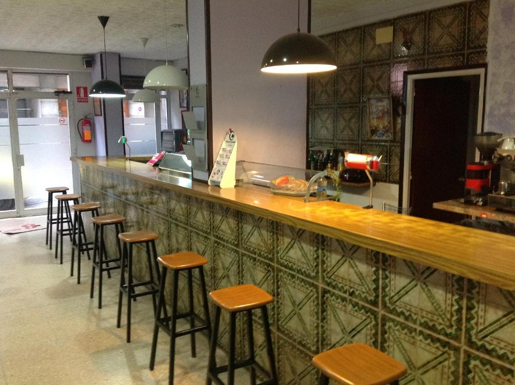 Hostel Alhambra Жирона Номер фото